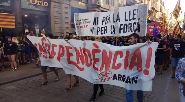 Briga participa nos actos da Diada da man do independentismo xuvenil catalán