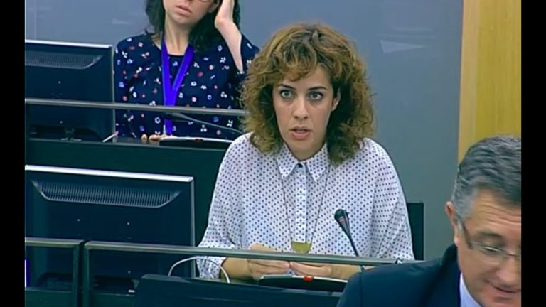 Alexandra Fernández rexeita na comisión de Fomento o veto á transferencia da AP-9 a Galicia