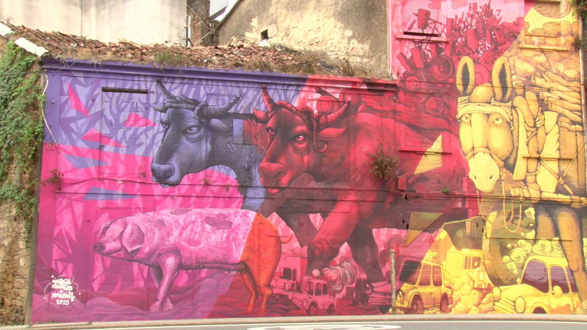 Catro grandes graffitis incorpóranse como atractivo artístico a Santiago
