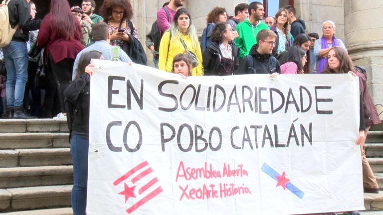 Estudantes solidarízanse co profesor investigado pola Guarda Civil por falar de Cataluña