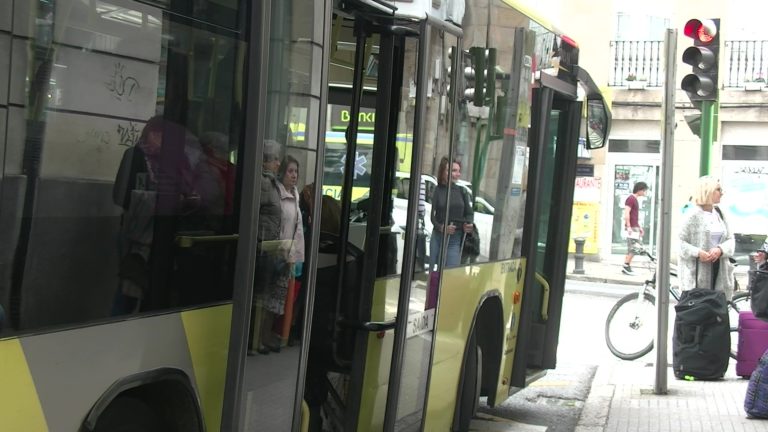 O BNG denuncia o “pésimo estado” da rede de autobuses urbanos